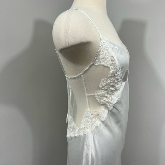 VS Cream Maxi Night Gown/Robe‎ - Picture 15 of 16